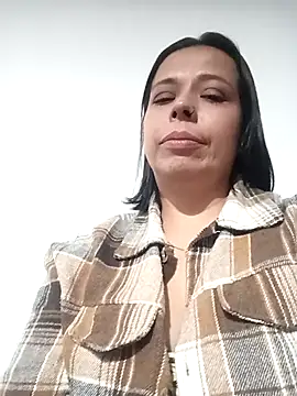 Snapshot of RossyAlvarez chatting on 05-11-26, 12:27 RossyAlvarez online show from 05-11-26, 12:27
