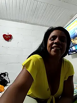 Snapshot of Zeyllyjhonson chatting on 06-19-26, 11:30 Zeyllyjhonson online show from 06-19-26, 11:30