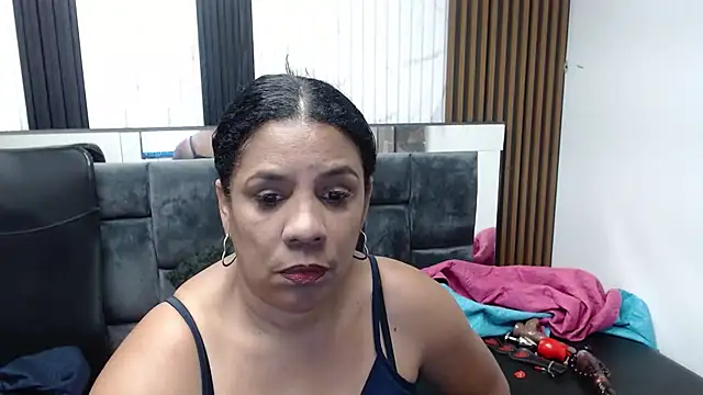 Snapshot of Zeyllyjhonson chatting on 07-03-26, 03:29 Zeyllyjhonson online show from 07-03-26, 03:29