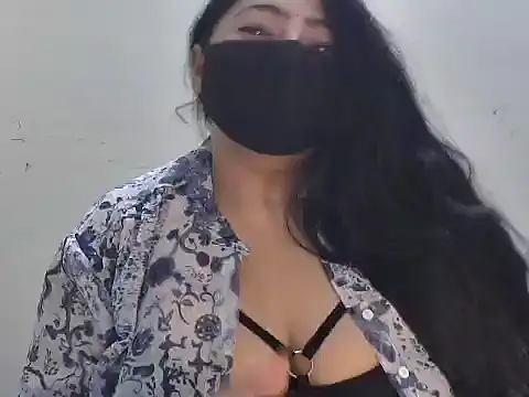 Snapshot of GaggingGirl_ chatting on 05-30-26, 12:35 GaggingGirl online show from 05-30-26, 12:35