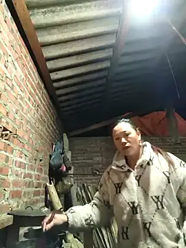 Snapshot of Jooj- chatting on 01-15-26, 11:15 Jooj- online show from 01-15-26, 11:15