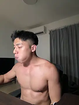 Yooo17 online show from 04-18-26, 02:10