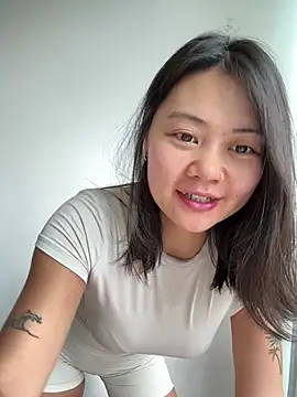 ruanruan05 online show from 05-22-26, 12:29