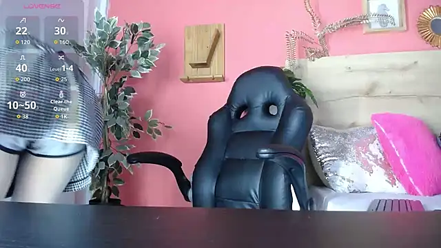 maria Turner1 online show from 04-21-26, 10:21