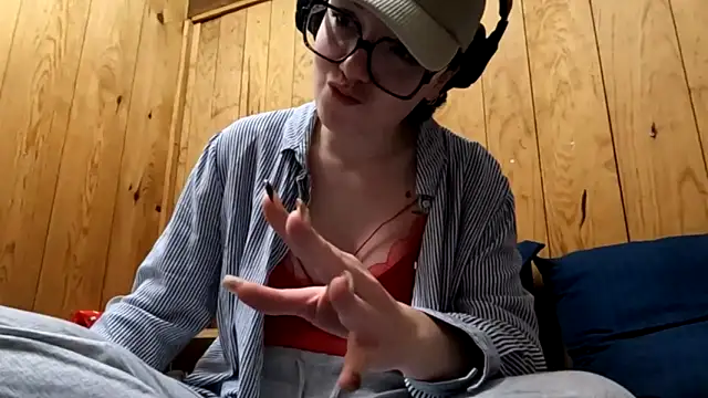 Snapshot of ju_juliette chatting on 02-18-26, 11:01 ju juliette online show from 02-18-26, 11:01