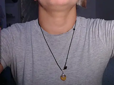 Snapshot of julieth_spencer1 chatting on 02-20-26, 02:17 julieth spencer1 online show from 02-20-26, 02:17