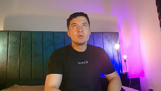 Alexander Connor online show from 03-25-26, 12:11