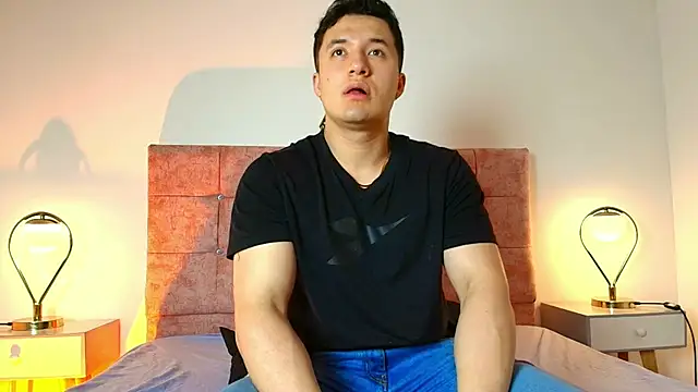 Alexander Connor online show from 04-23-26, 12:04