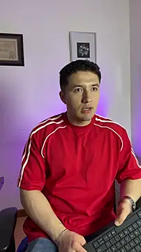 Snapshot of Alexander_Connor chatting on 06-06-26, 12:10 Alexander Connor online show from 06-06-26, 12:10