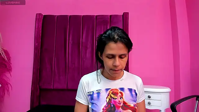 Snapshot of mitzukywinteer chatting on 07-12-26, 09:06 mitzukywinteer online show from 07-12-26, 09:06