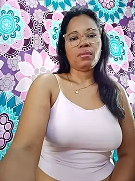 Snapshot of Yandris_1212 chatting on 07-04-26, 01:39 Yandris 1212 online show from 07-04-26, 01:39