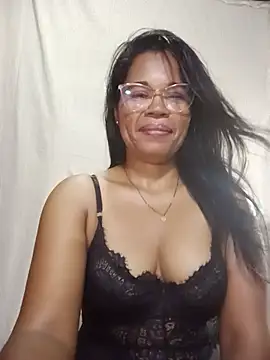 Snapshot of Yandris_1212 chatting on 07-11-26, 02:03 Yandris 1212 online show from 07-11-26, 02:03