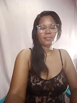 Snapshot of Yandris_1212 chatting on 07-15-26, 01:44 Yandris 1212 online show from 07-15-26, 01:44