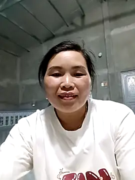 Snapshot of nana_nana99 chatting on 05-15-26, 03:52 nana nana99 online show from 05-15-26, 03:52