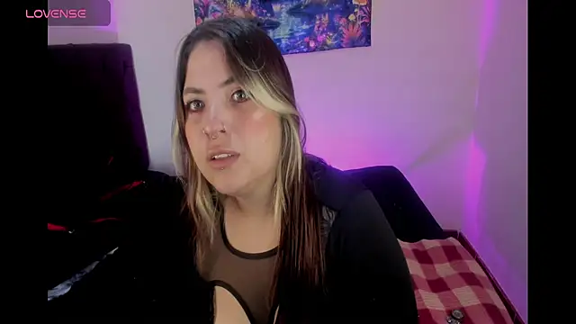 Snapshot of lunaa_rayy420 chatting on 06-03-26, 04:45 lunaa rayy420 online show from 06-03-26, 04:45