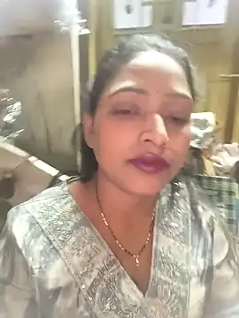 Hot-Tinaa online show from 02-11-26, 11:48