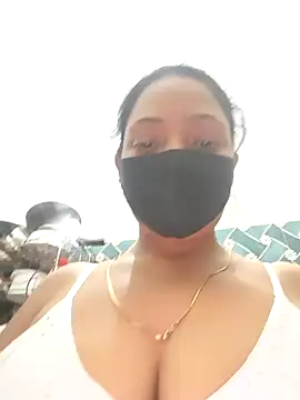 Hot-Tinaa online show from 03-06-26, 04:03