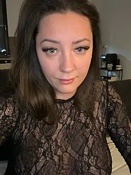 Snapshot of 21tweetypie21 chatting on 02-13-26, 11:01 21tweetypie21 online show from 02-13-26, 11:01