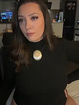 Snapshot of 21tweetypie21 chatting on 02-15-26, 07:10 21tweetypie21 online show from 02-15-26, 07:10