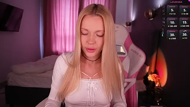 cutebon online show from 04-02-26, 04:21