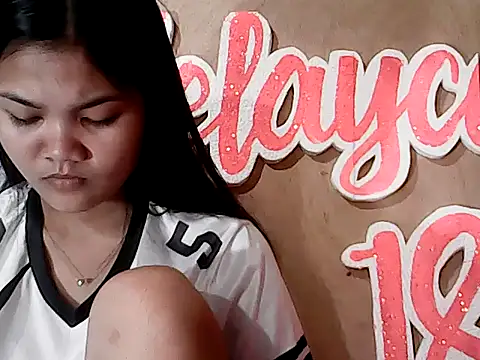 PinaySkinnyJust18 online show from 01-18-26, 10:02