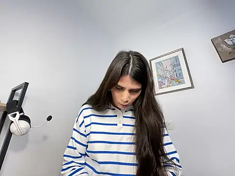 Lily WellGifted online show from 02-02-26, 08:57