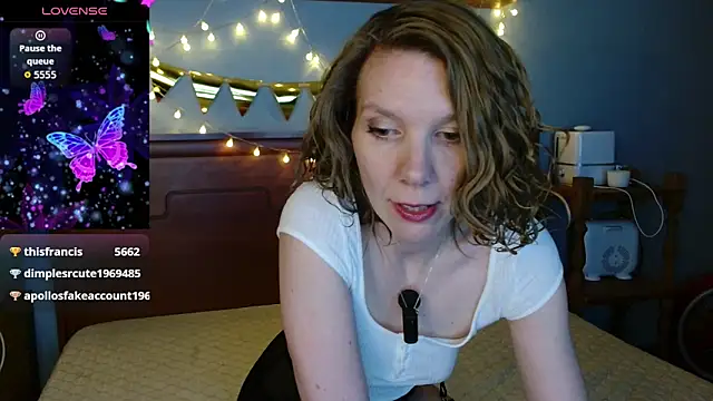 Daisy Lovely online show from 03-20-26, 04:17