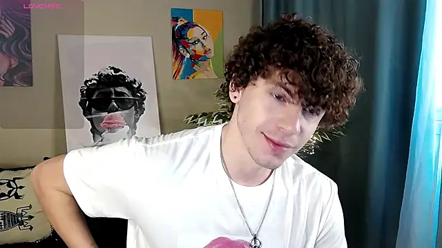 TylerGibson online show from 04-21-26, 03:24