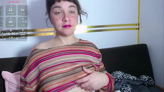 Snapshot of AlenaVolt_x chatting on 02-14-26, 03:58 AlenaVolt x online show from 02-14-26, 03:58