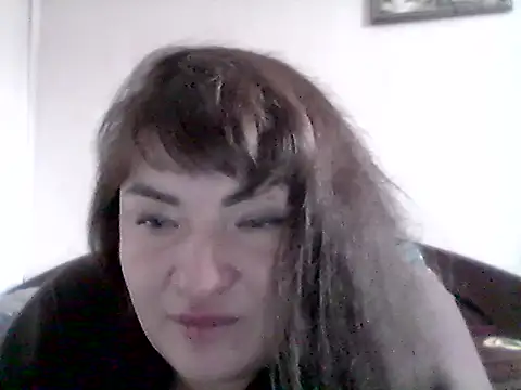 Snapshot of AllinaKis chatting on 02-13-26, 11:50 AllinaKis online show from 02-13-26, 11:50