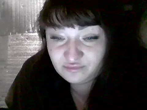 Snapshot of AllinaKis chatting on 02-22-26, 12:15 AllinaKis online show from 02-22-26, 12:15