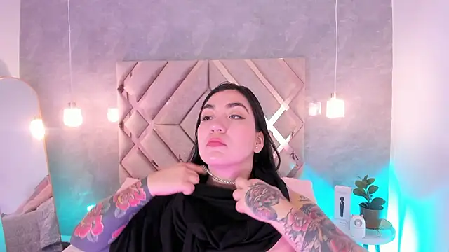 KathiaJenner online show from 02-20-26, 12:05