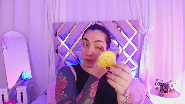 KathiaJenner online show from 07-11-26, 11:35