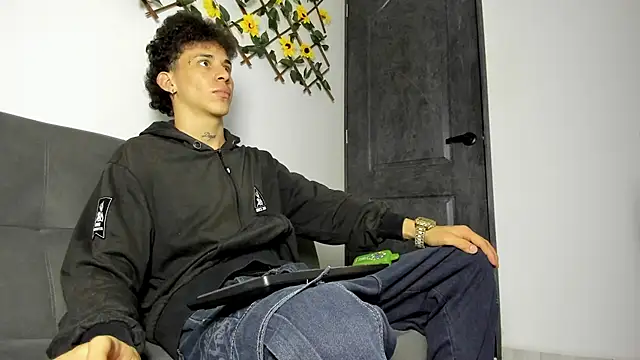 Maxxx bigcockx online show from 03-18-26, 04:15