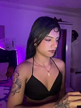 Snapshot of andyy_x chatting on 07-08-26, 03:22 andyy x online show from 07-08-26, 03:22