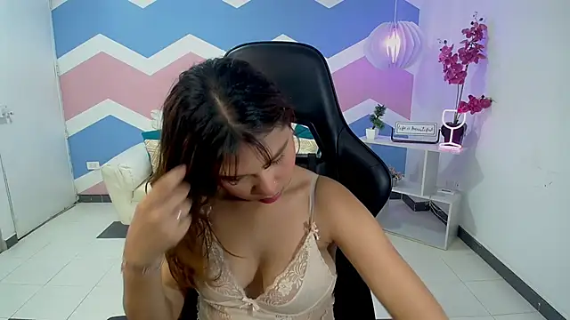 mayli marie online show from 03-24-26, 08:47