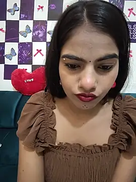 Snapshot of Alisha_Babyy chatting on 06-20-26, 03:42 Alisha Babyy online show from 06-20-26, 03:42