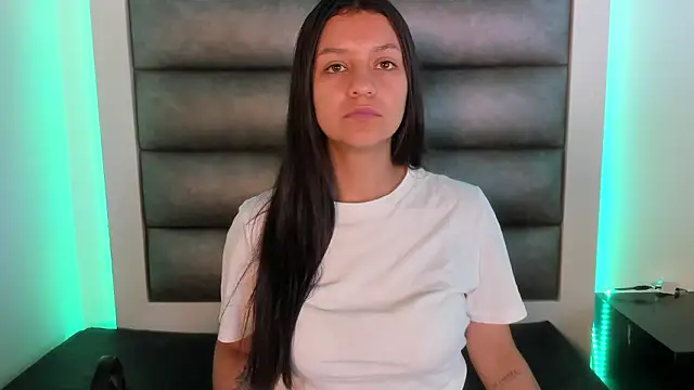 Snapshot of Bonnie_js chatting on 03-09-26, 01:48 Bonnie js online show from 03-09-26, 01:48