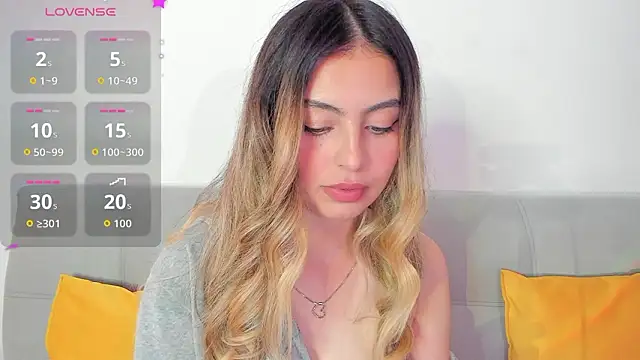 Snapshot of Fernanda_aaaa chatting on 02-04-26, 02:23 Fernanda aaaa online show from 02-04-26, 02:23