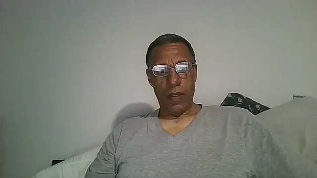 swimmer2496 online show from 04-15-26, 02:40