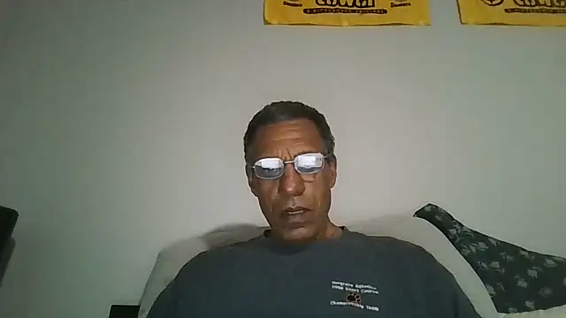 Snapshot of swimmer2496 chatting on 05-09-26, 01:22 swimmer2496 online show from 05-09-26, 01:22