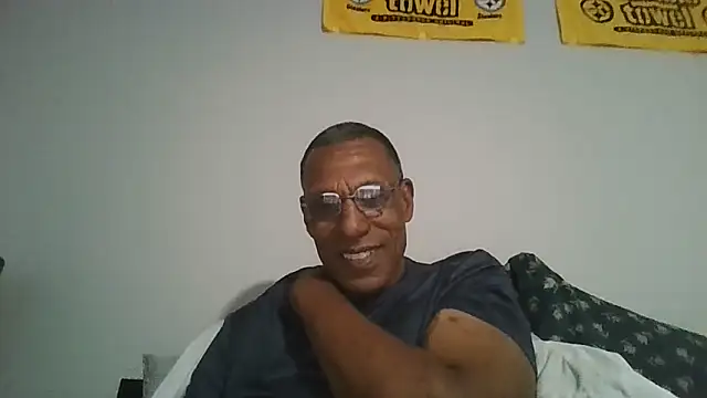 Snapshot of swimmer2496 chatting on 05-23-26, 01:44 swimmer2496 online show from 05-23-26, 01:44