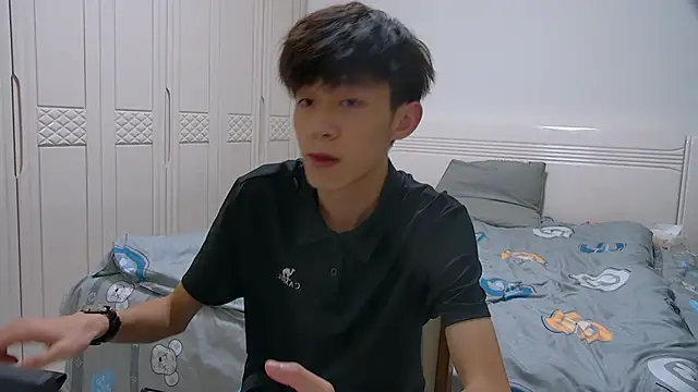 Snapshot of paofu-001 chatting on 03-10-26, 08:52 paofu-001 online show from 03-10-26, 08:52