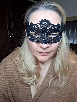 MaskedQueen77 online show from 05-09-26, 11:48