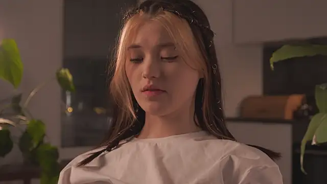 EleniRoeber online show from 02-13-26, 04:36