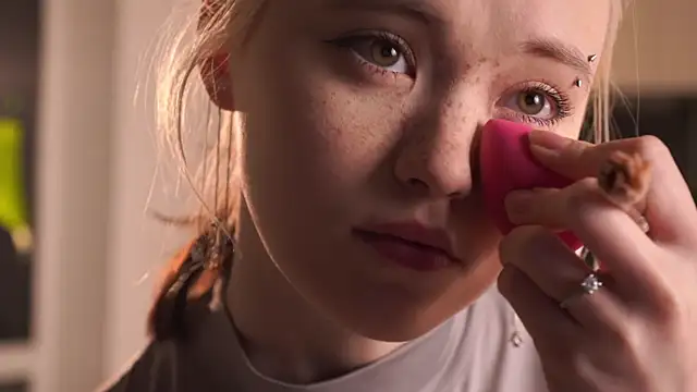 EleniRoeber online show from 02-22-26, 04:16