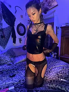 luxxlola online show from 02-04-26, 01:44