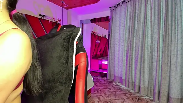 Lucia 24x online show from 03-21-26, 11:37