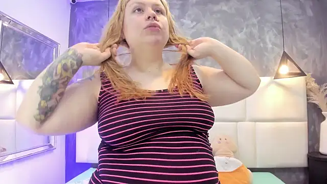 Martina armos online show from 05-07-26, 01:38