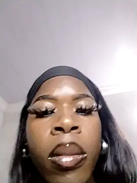 Chocolate Queenxx03 online show from 07-08-26, 12:59